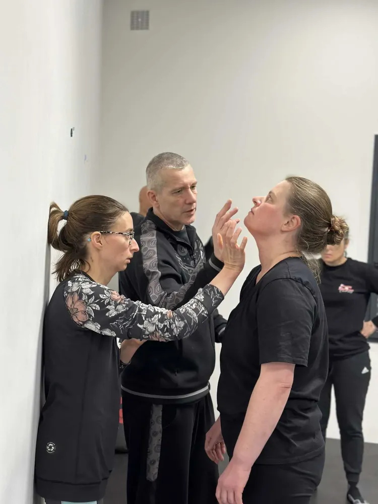 Instructeur de Krav Maga et coach sportif